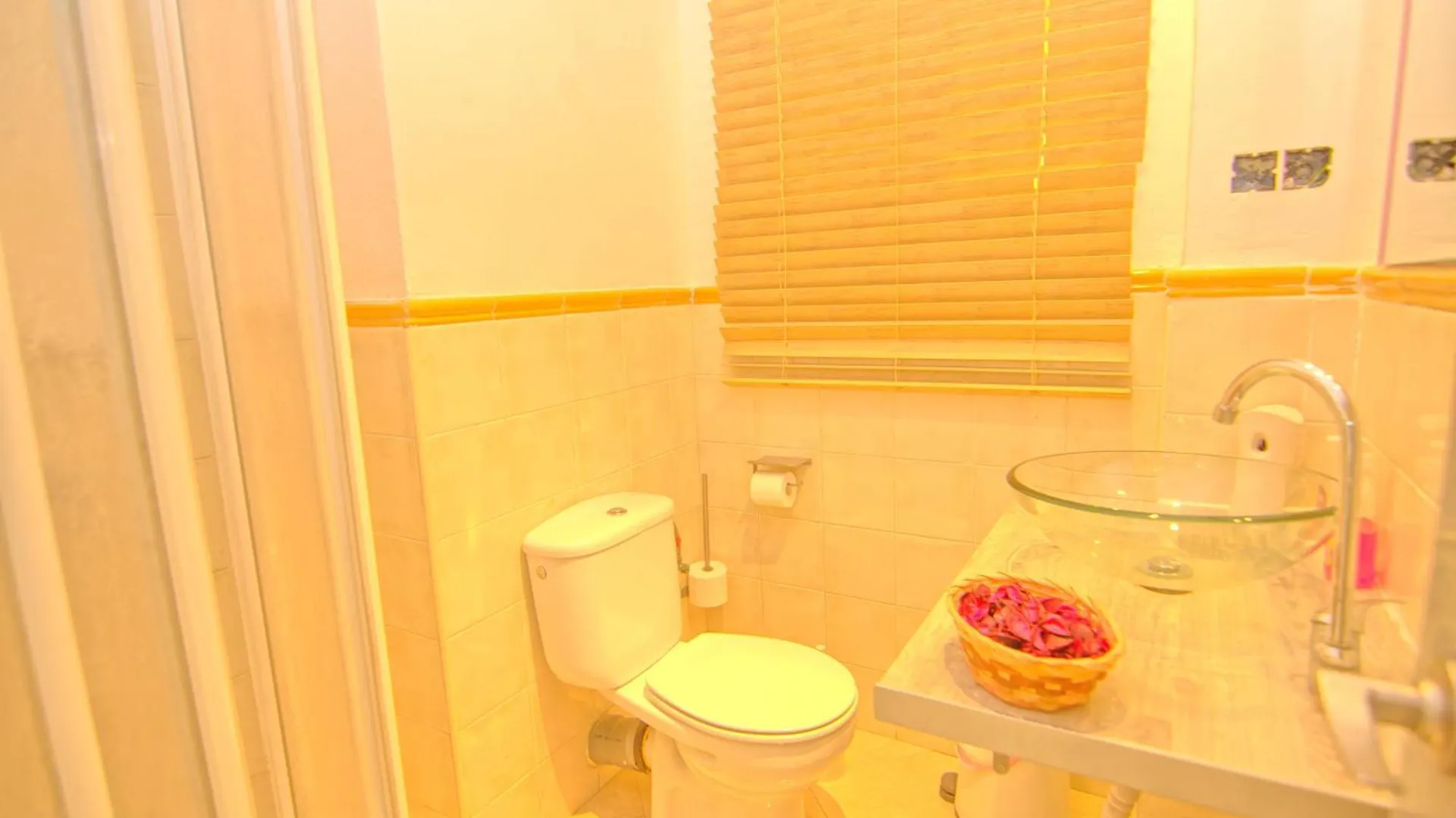 Low Cost Room Mercado Malaga Homestay